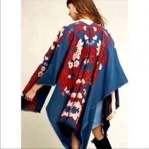 Anthropologie Ruana Folklore Blue Floral Embroidered Poncho Cape One Size